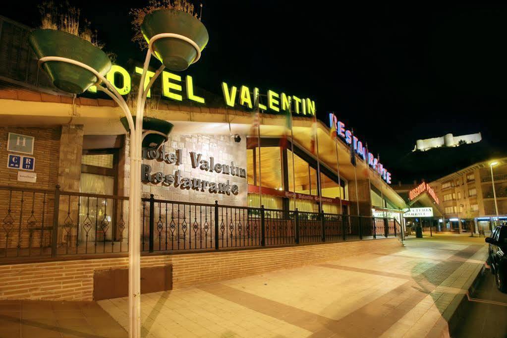 Hotel Valentin Aguilar de Campóo Extérieur photo